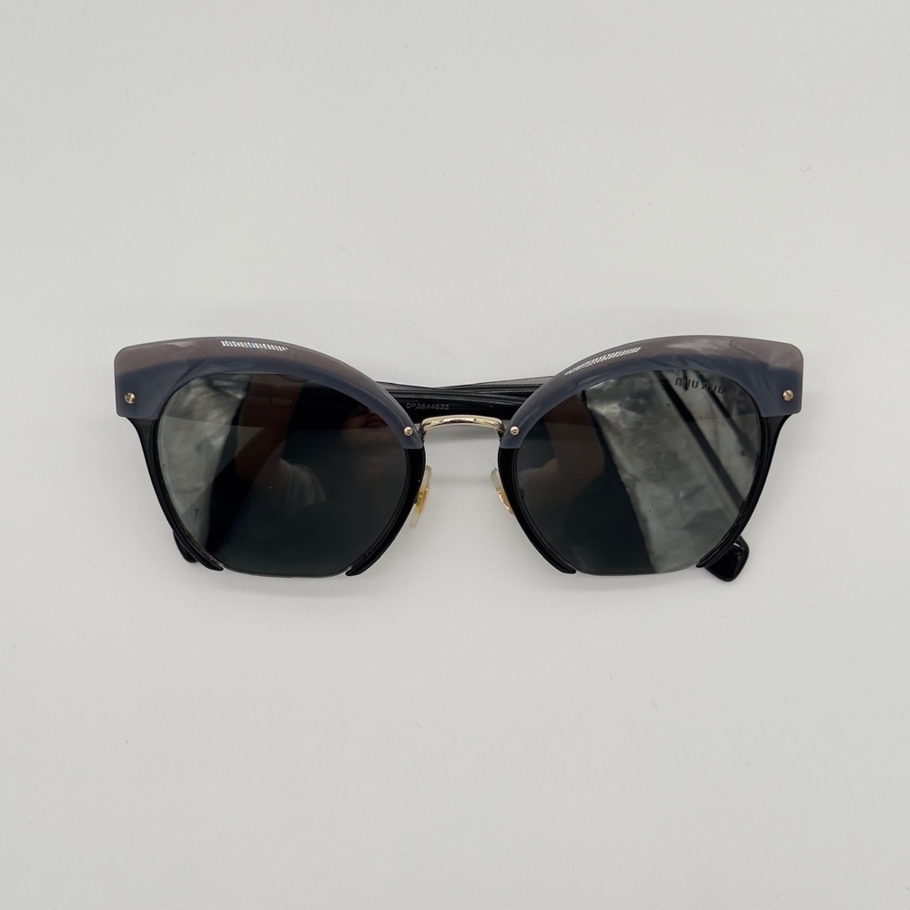 Miu miu sunglasses original 💯